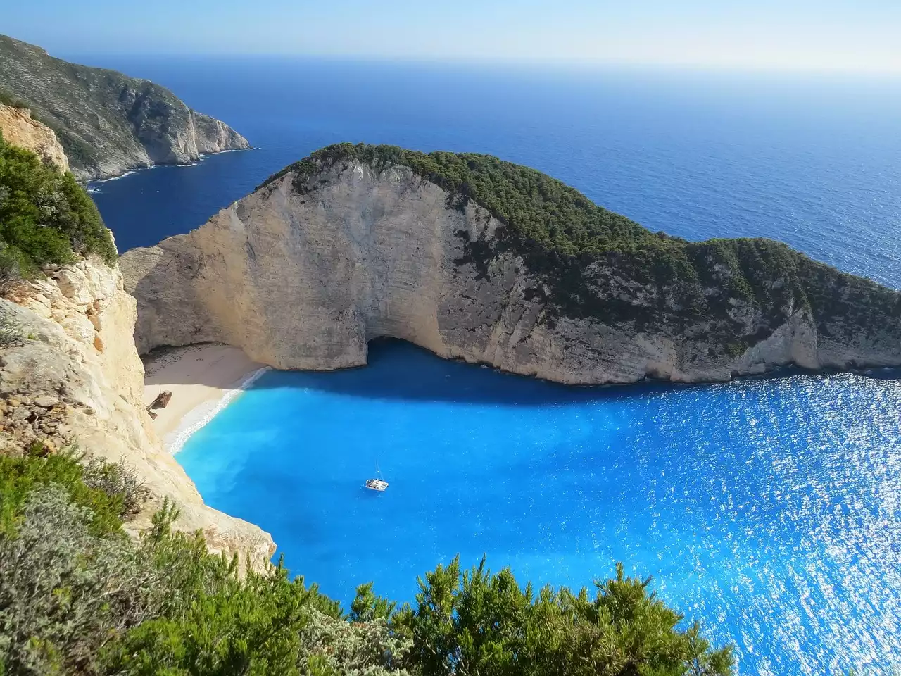 רשימת הביקורת האולטימטיבית שלך לפני הנסיעה: 10 דברים שכדאי לעשות לפני שתחקור את פלאי יוון